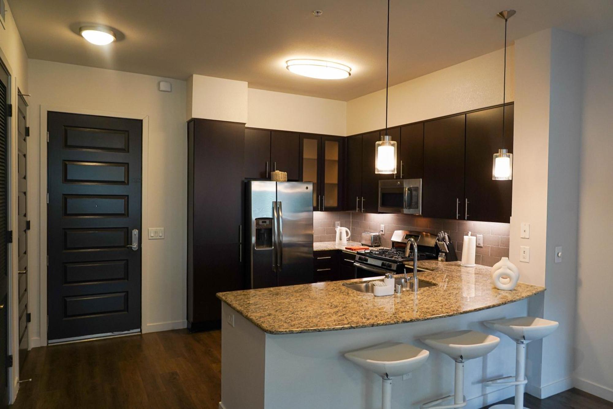 Luxury Designed 2 Bedrooms Part Hotel In Woodland Hills Ca Лос-Анджелес Екстер'єр фото